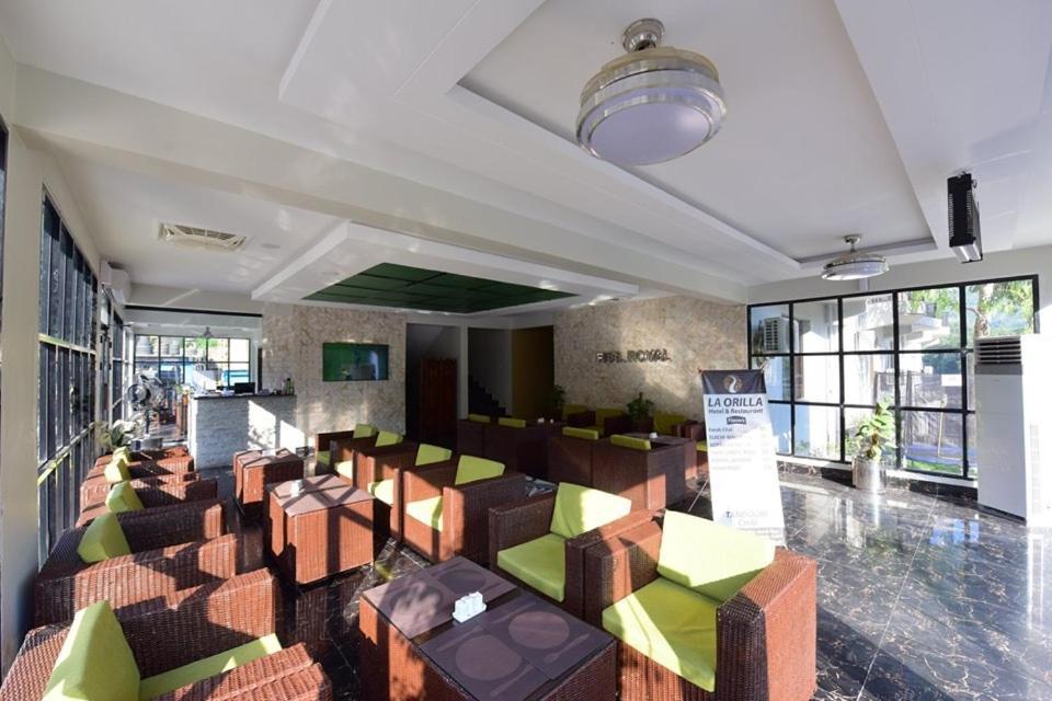 Hotel La Orilla Muzaffarabad Eksteriør billede