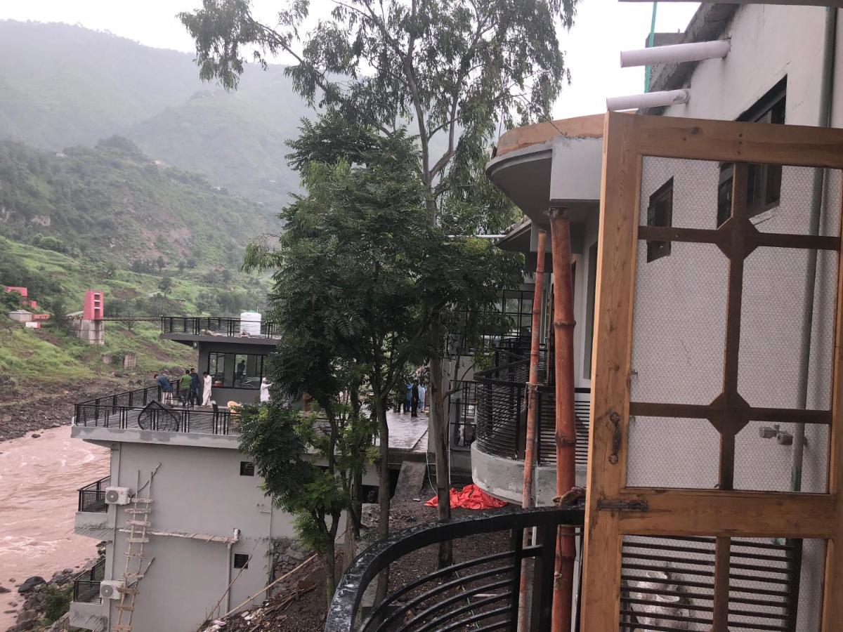 Hotel La Orilla Muzaffarabad Eksteriør billede