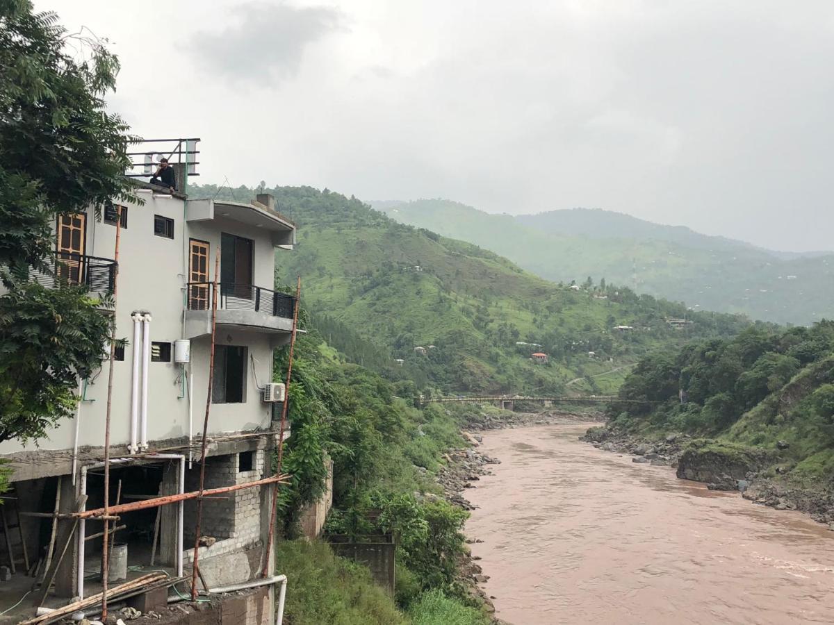 Hotel La Orilla Muzaffarabad Eksteriør billede