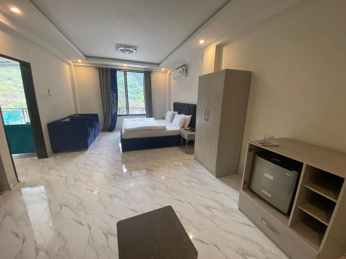Hotel La Orilla Muzaffarabad Eksteriør billede
