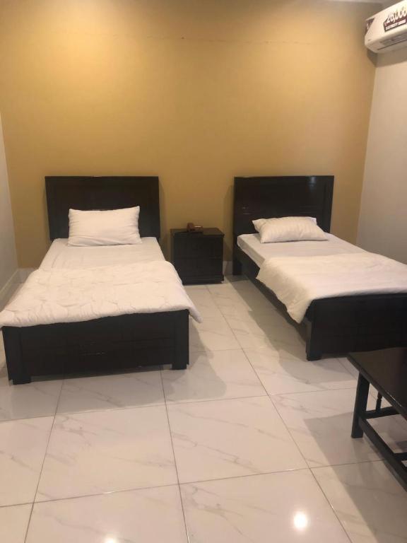 Hotel La Orilla Muzaffarabad Eksteriør billede
